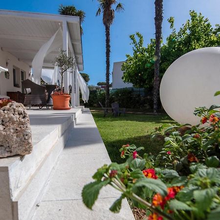 Holiday Fontane Bianche Gabriella Dış mekan fotoğraf