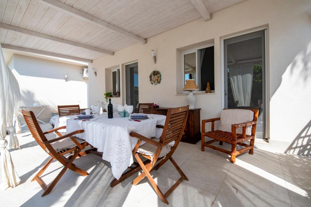 Holiday Fontane Bianche Gabriella Dış mekan fotoğraf