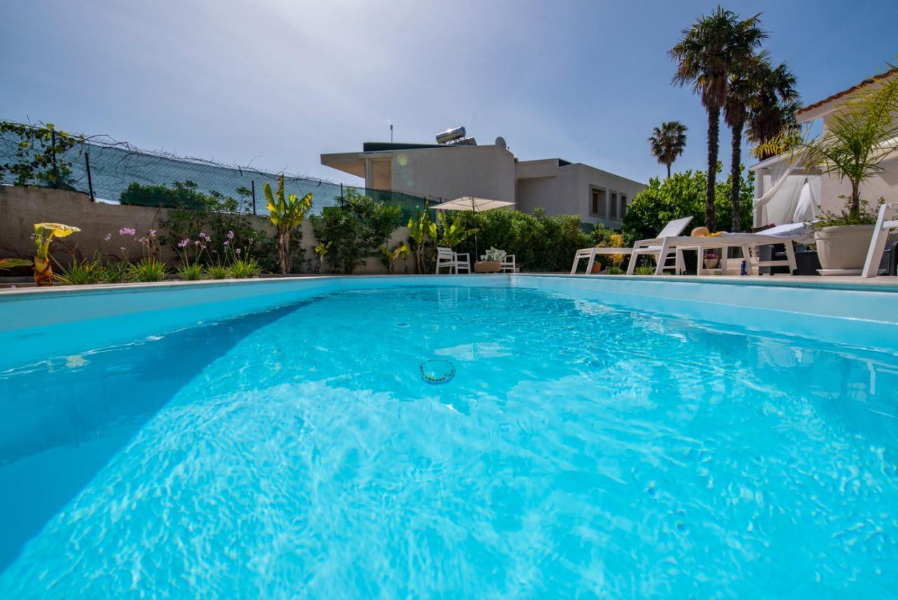 Holiday Fontane Bianche Gabriella Dış mekan fotoğraf